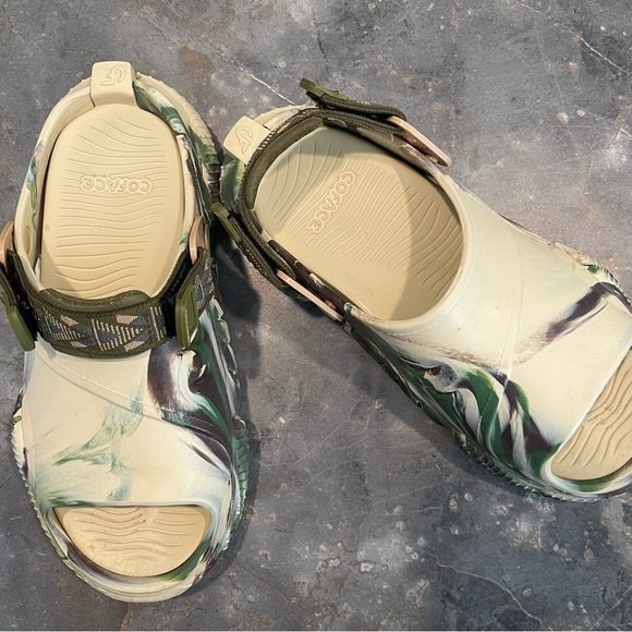 CROCS Shoes - Camouflage Open-Toe Clogs
